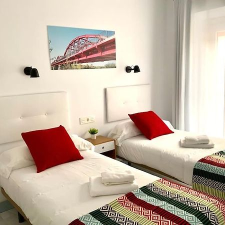 My Home In Triana, Luminoso Y Acogedor Apartamento Sevilla Buitenkant foto