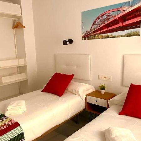 My Home In Triana, Luminoso Y Acogedor Apartamento Sevilla Buitenkant foto